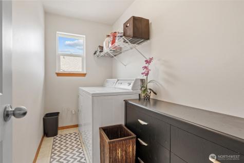 1207 10th Avenue Milton WA 98354