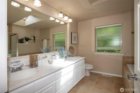 19 198th Place SE Bothell WA 98012