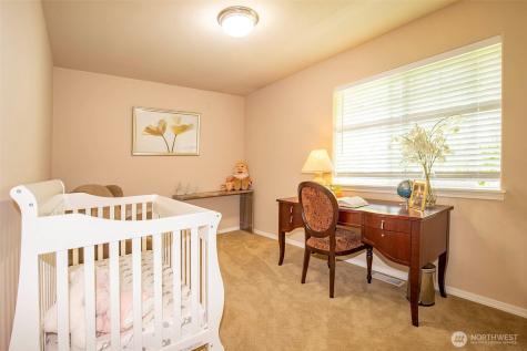 19 198th Place SE Bothell WA 98012