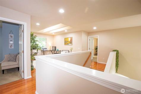19 198th Place SE Bothell WA 98012