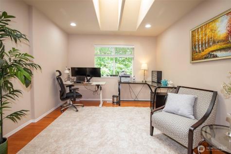 19 198th Place SE Bothell WA 98012