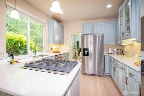 19 198th Place SE Bothell WA 98012