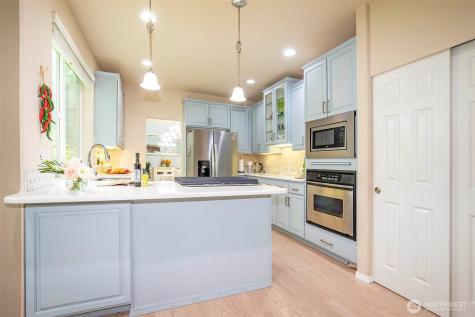 19 198th Place SE Bothell WA 98012