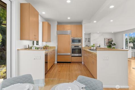 2800 68th Avenue SE Mercer Island WA 98040
