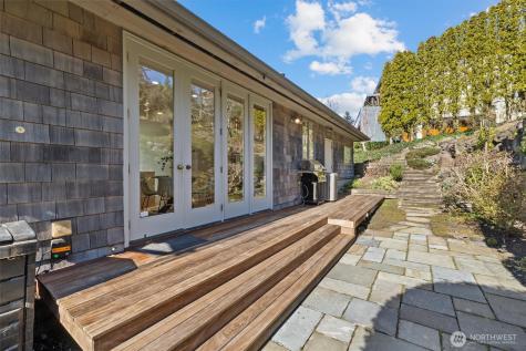 2800 68th Avenue SE Mercer Island WA 98040