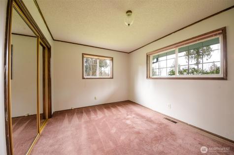 1487 Centralia Alpha Road Chehalis WA 98532