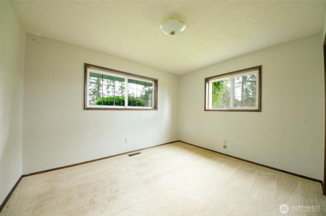 1487 Centralia Alpha Road Chehalis WA 98532