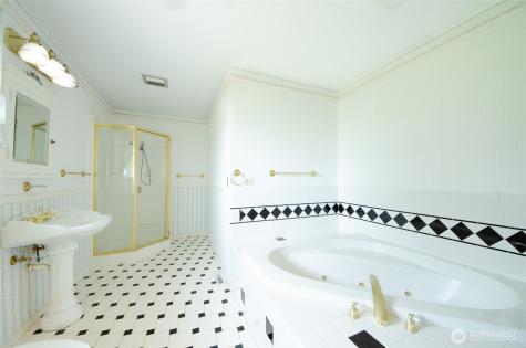 1487 Centralia Alpha Road Chehalis WA 98532