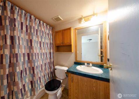 1487 Centralia Alpha Road Chehalis WA 98532