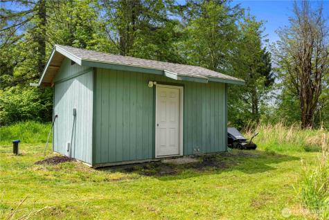 1487 Centralia Alpha Road Chehalis WA 98532