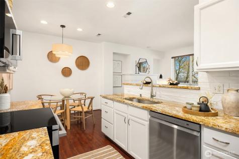 2211 NE Natalie Way Issaquah WA 98029