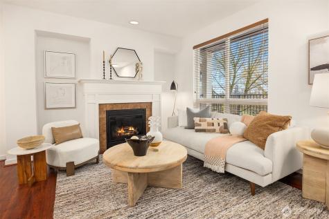 2211 NE Natalie Way Issaquah WA 98029