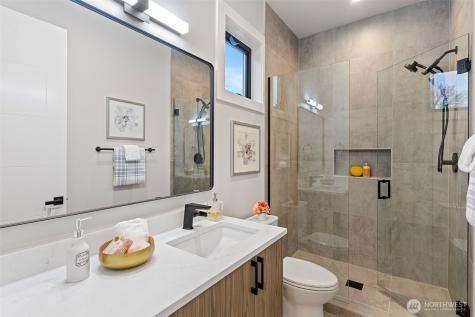 14 158th Place NE Bellevue WA 98008