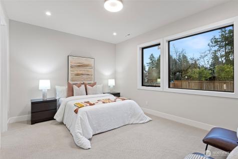 14 158th Place NE Bellevue WA 98008