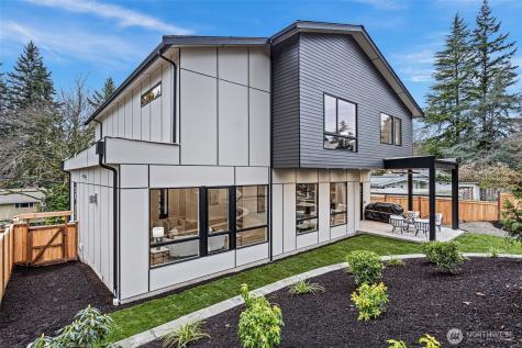 14 158th Place NE Bellevue WA 98008