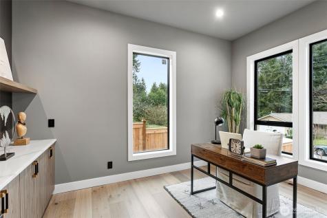 14 158th Place NE Bellevue WA 98008