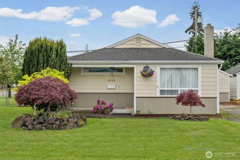 8528 33rd Avenue S Lakewood WA 98499