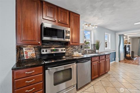 8528 33rd Avenue S Lakewood WA 98499