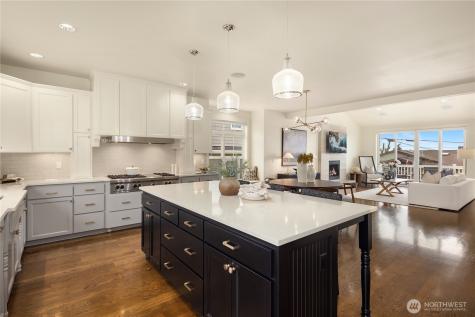 508 10th Avenue W Kirkland WA 98033