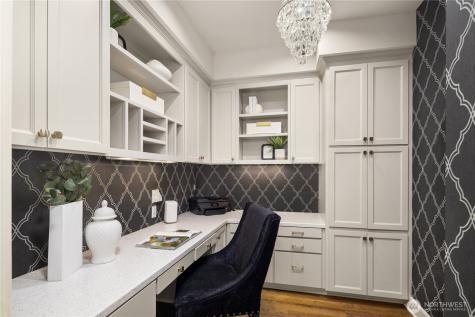 508 10th Avenue W Kirkland WA 98033