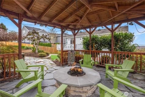 508 10th Avenue W Kirkland WA 98033
