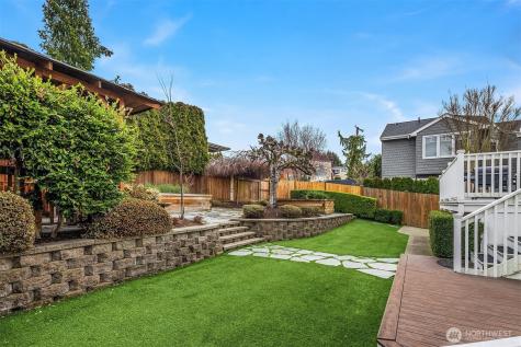 508 10th Avenue W Kirkland WA 98033