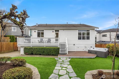 508 10th Avenue W Kirkland WA 98033