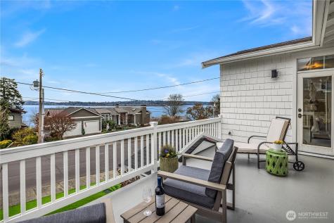 508 10th Avenue W Kirkland WA 98033