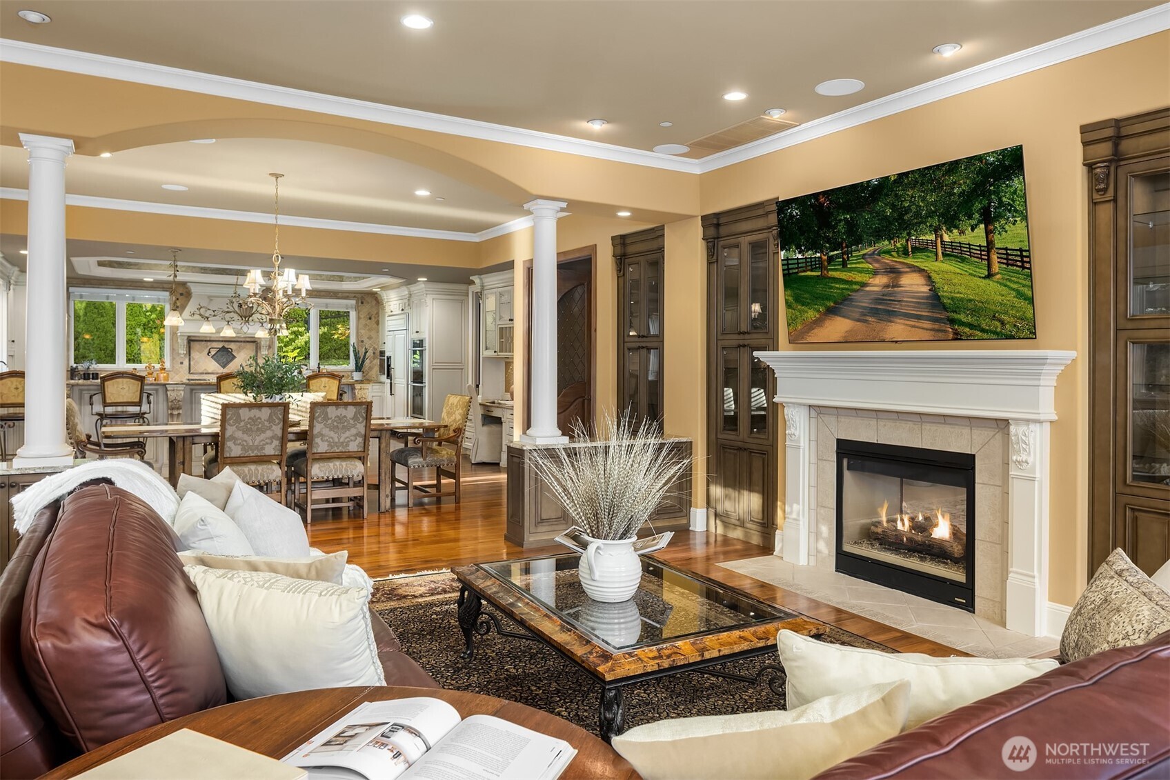 8638 NE 19th Place Clyde Hill WA 98004
