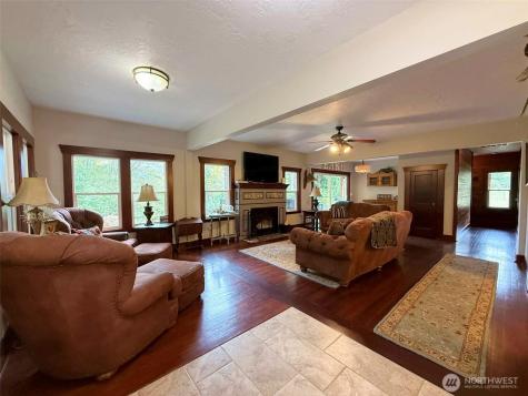 150 Blue Road Mossyrock WA 98564