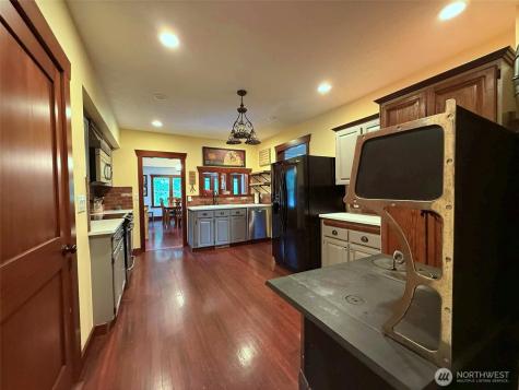 150 Blue Road Mossyrock WA 98564