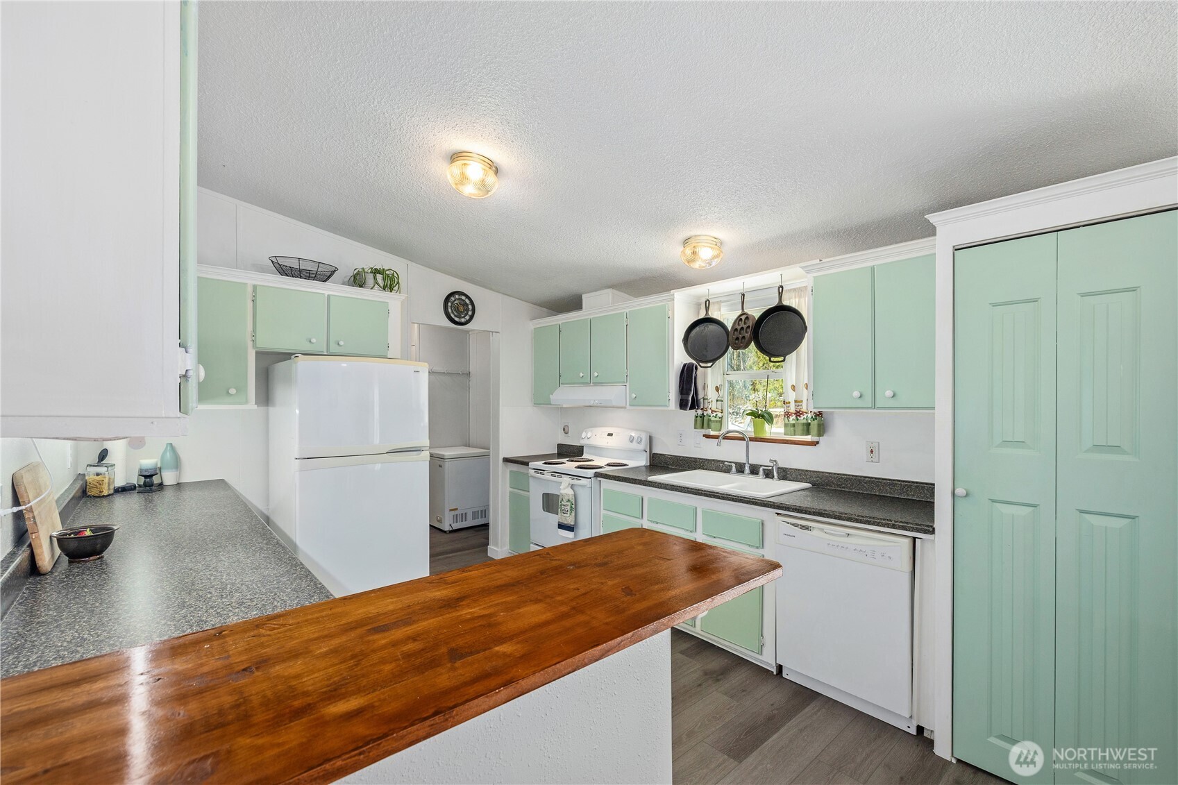 18618 27th Street NW Lakebay WA 98349