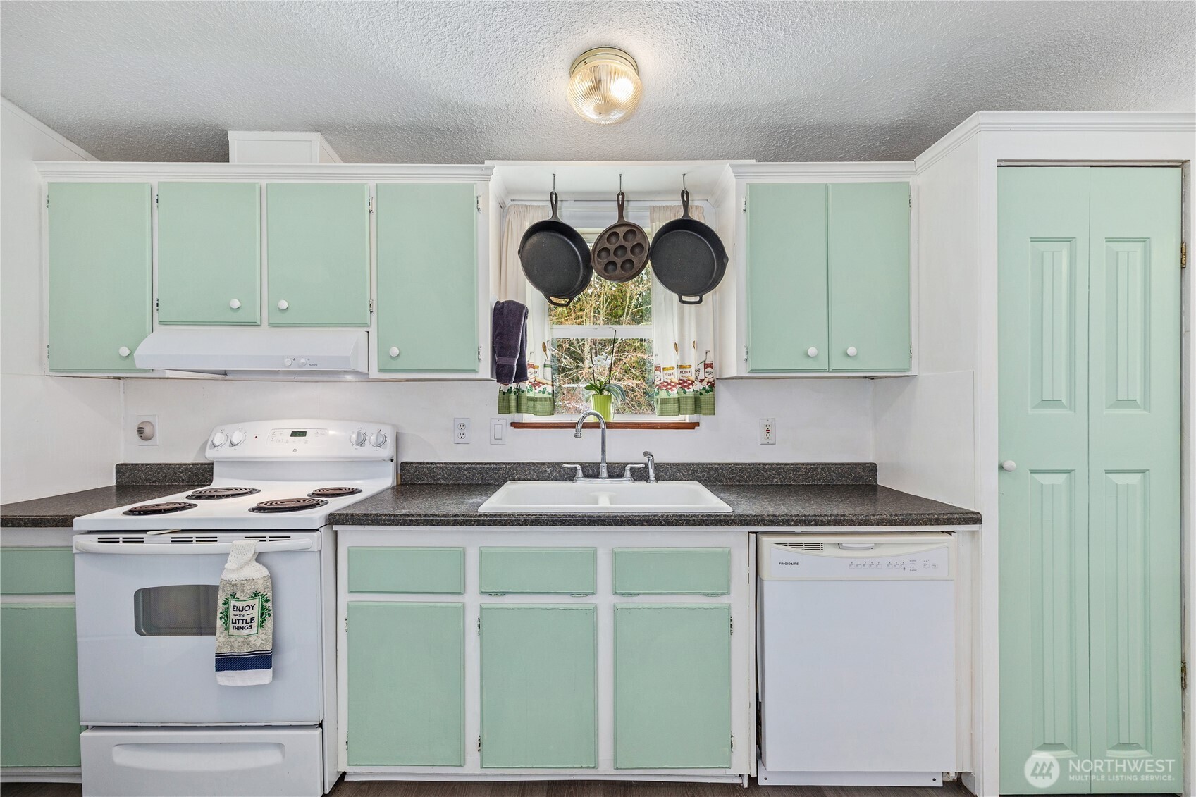 18618 27th Street NW Lakebay WA 98349