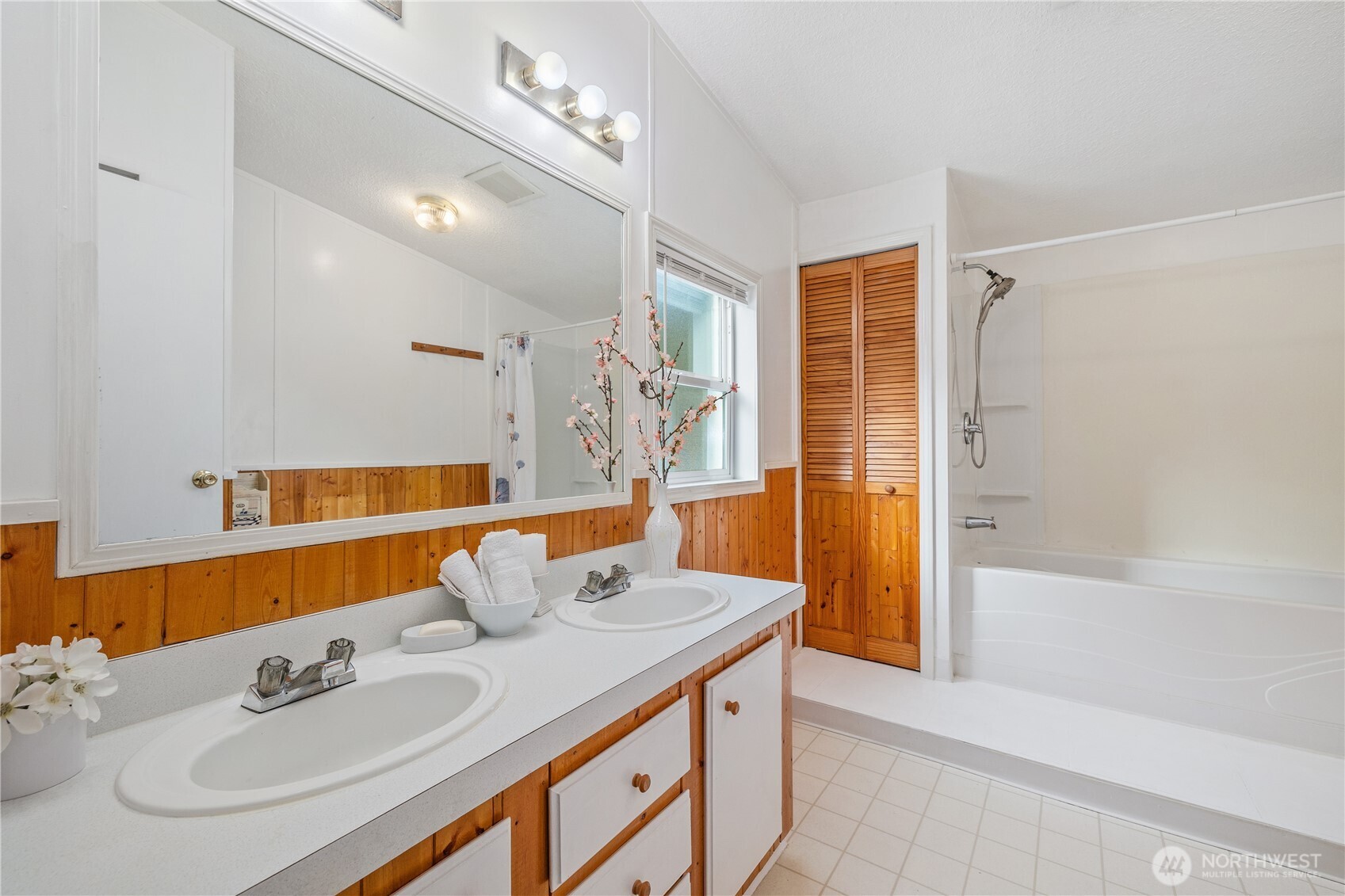 18618 27th Street NW Lakebay WA 98349