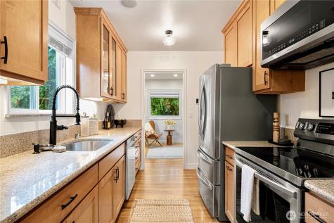 1528 NE 97th Street Seattle WA 98115