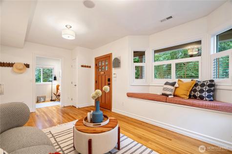 1528 NE 97th Street Seattle WA 98115
