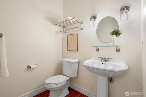 1528 NE 97th Street Seattle WA 98115