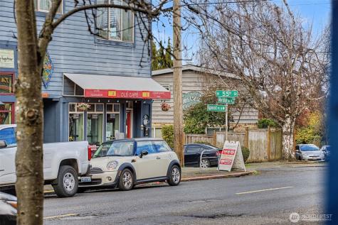 1857 N 54th Street Seattle WA 98103