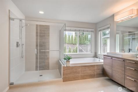 5860 S 326th Court Auburn WA 98001