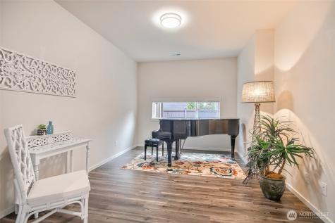 5860 S 326th Court Auburn WA 98001