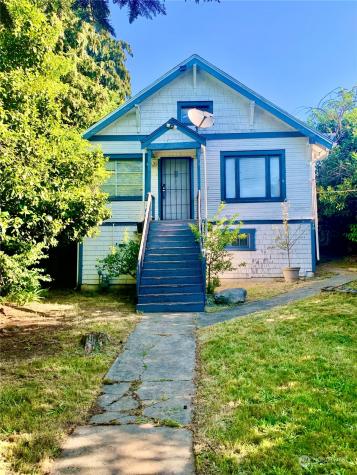 3618 Orcas Seattle WA 98118