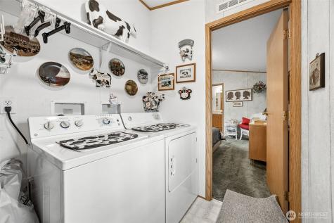 10720 60th Street Ct E Puyallup WA 98372