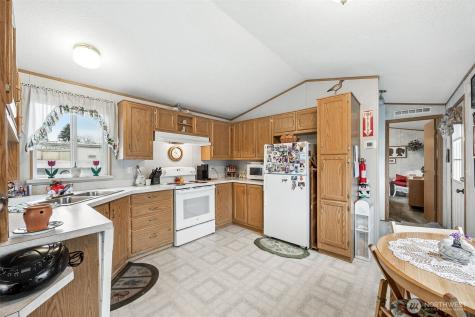 10720 60th Street Ct E Puyallup WA 98372