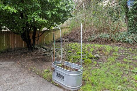 1537 15th Avenue S Seattle WA 98144