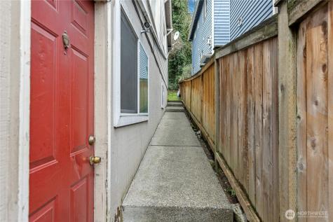 1537 15th Avenue S Seattle WA 98144