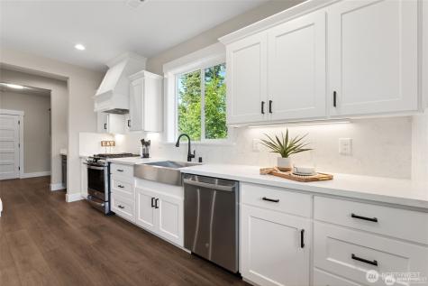 17232 74th Avenue Court E Puyallup WA 98375