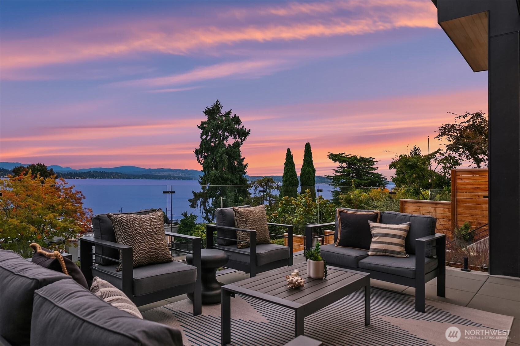 1027 Mcgilvra Boulevard E Seattle WA 98112