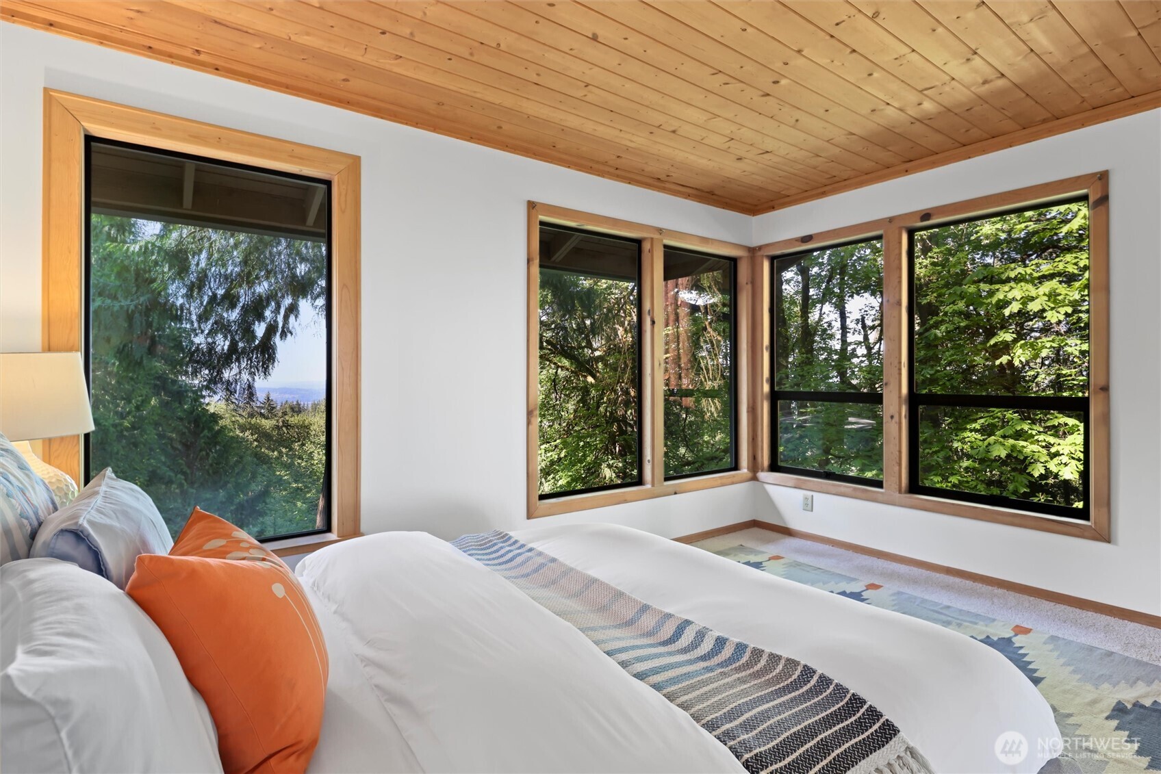 18503 SE 64th Way Issaquah WA 98027