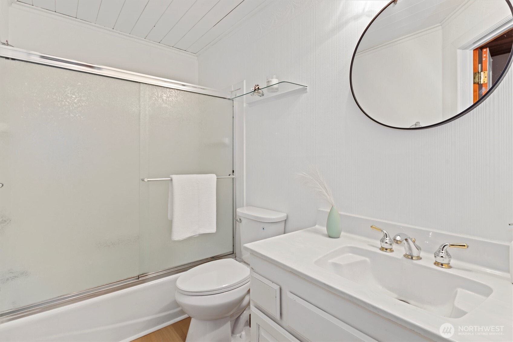 18503 SE 64th Way Issaquah WA 98027