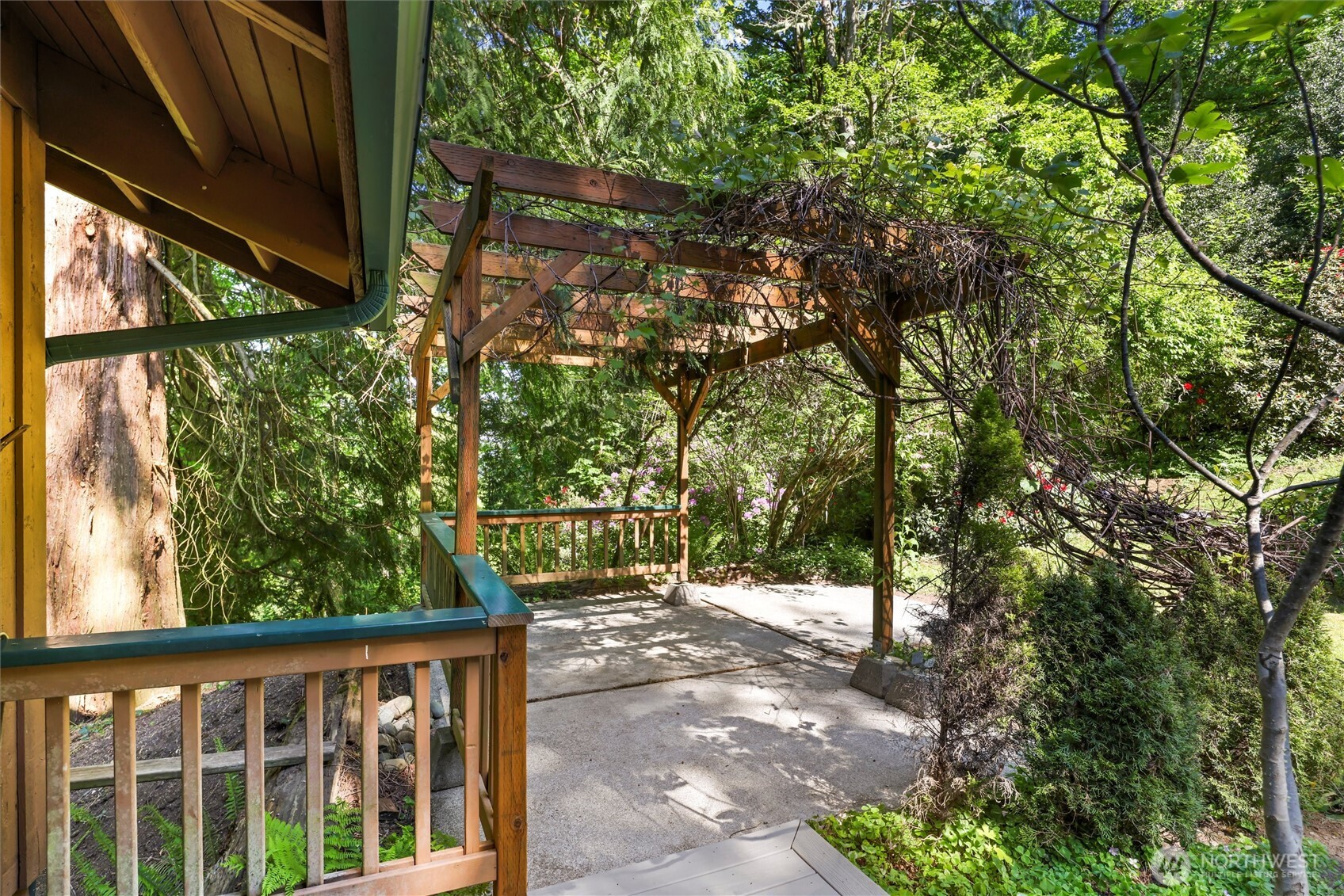 18503 SE 64th Way Issaquah WA 98027